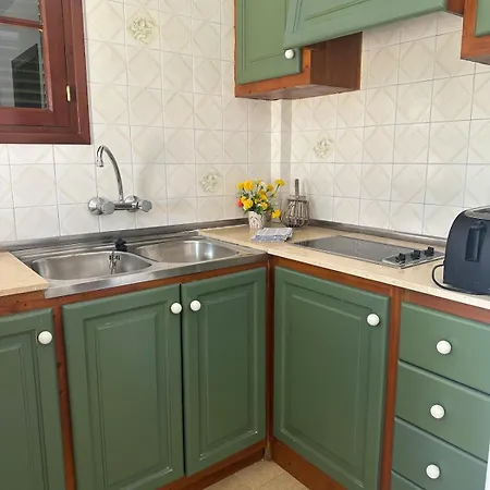 Apartment 5 Minutes Away From The Sea Apartamento *